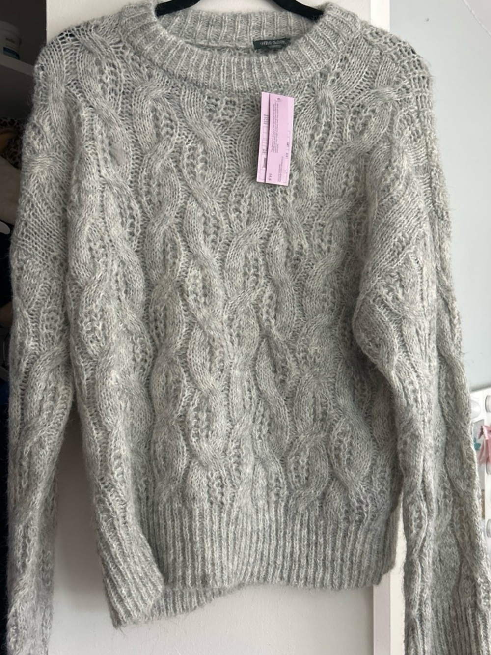 Cozy Cable Knit Women’s Sweater - Light Gray